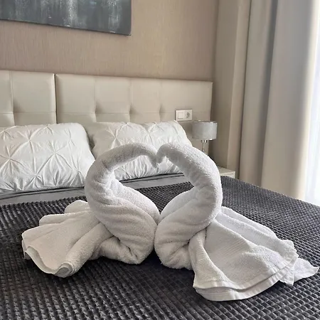 Apto Ciudad Jardin Vista Mar Planta 5 *